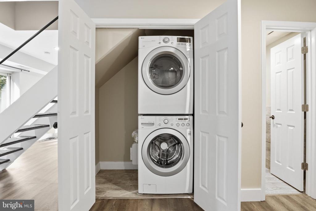 8618 MANCHESTER ROAD Unit: 4