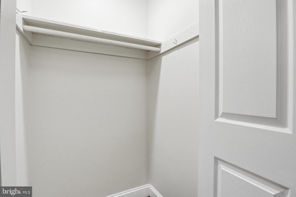 8618 MANCHESTER ROAD Unit: 4