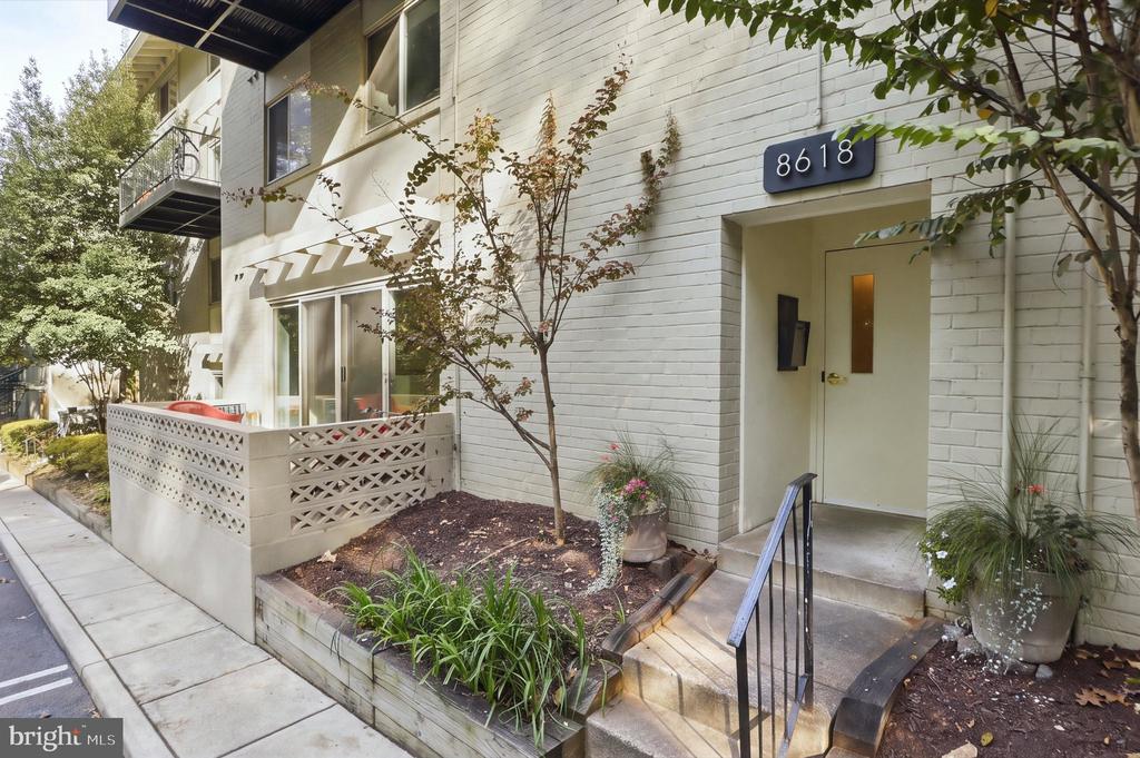 8618 MANCHESTER ROAD Unit: 4