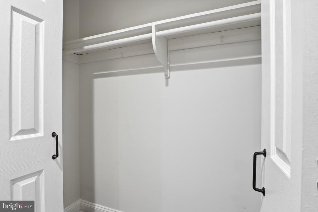8618 MANCHESTER ROAD Unit: 4