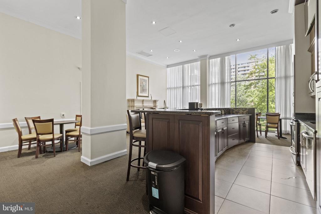 6100 WESTCHESTER PARK DRIVE Unit: T41704