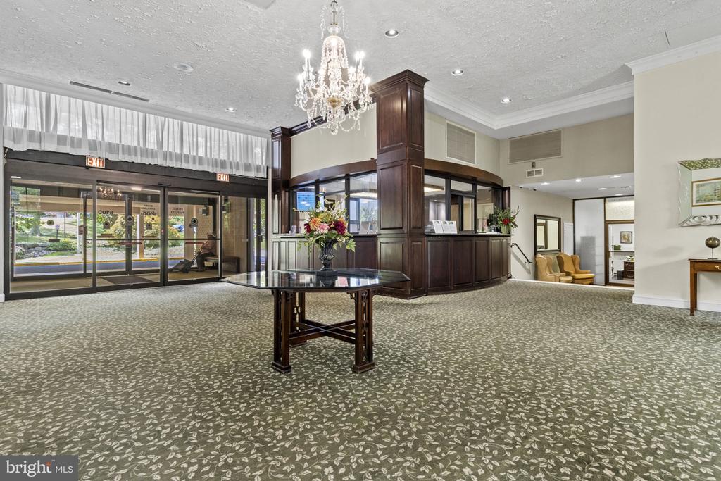 6100 WESTCHESTER PARK DRIVE Unit: T41704