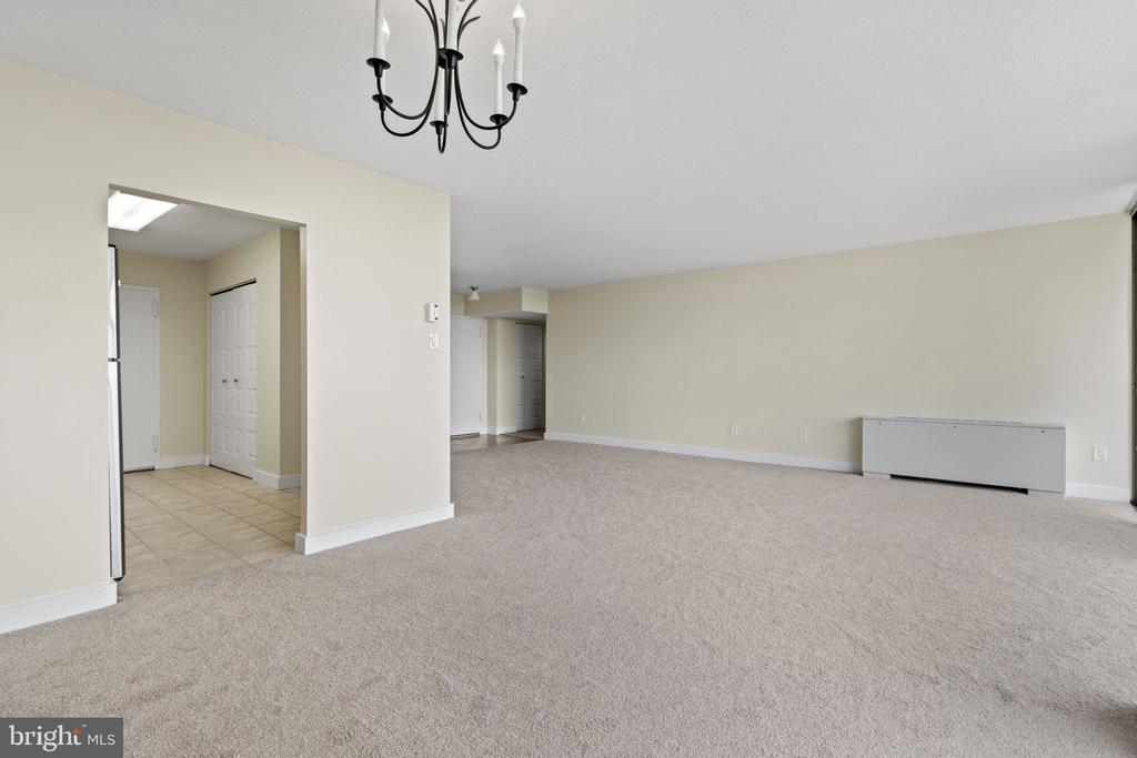 6100 WESTCHESTER PARK DRIVE Unit: T41704