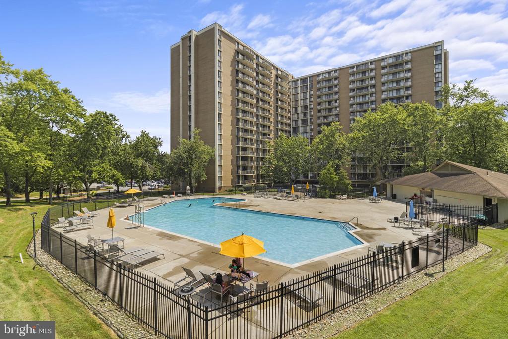 6100 WESTCHESTER PARK DRIVE Unit: T41704