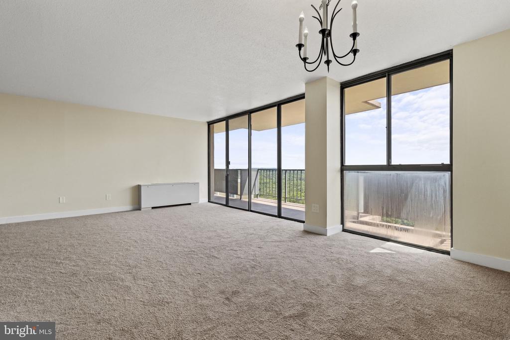 6100 WESTCHESTER PARK DRIVE Unit: T41704