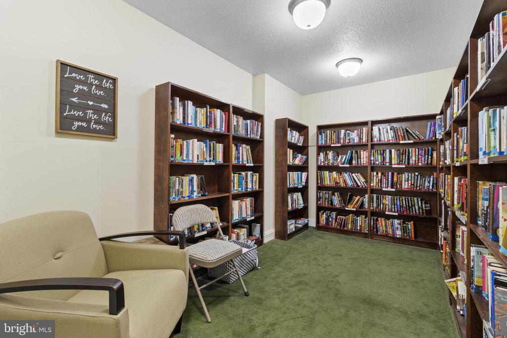 6100 WESTCHESTER PARK DRIVE Unit: T41704