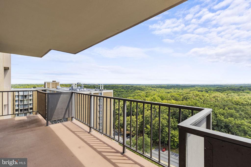 6100 WESTCHESTER PARK DRIVE Unit: T41704