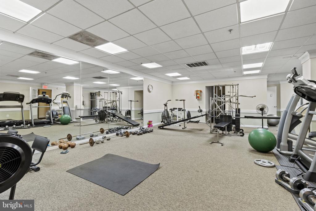 6100 WESTCHESTER PARK DRIVE Unit: T41704