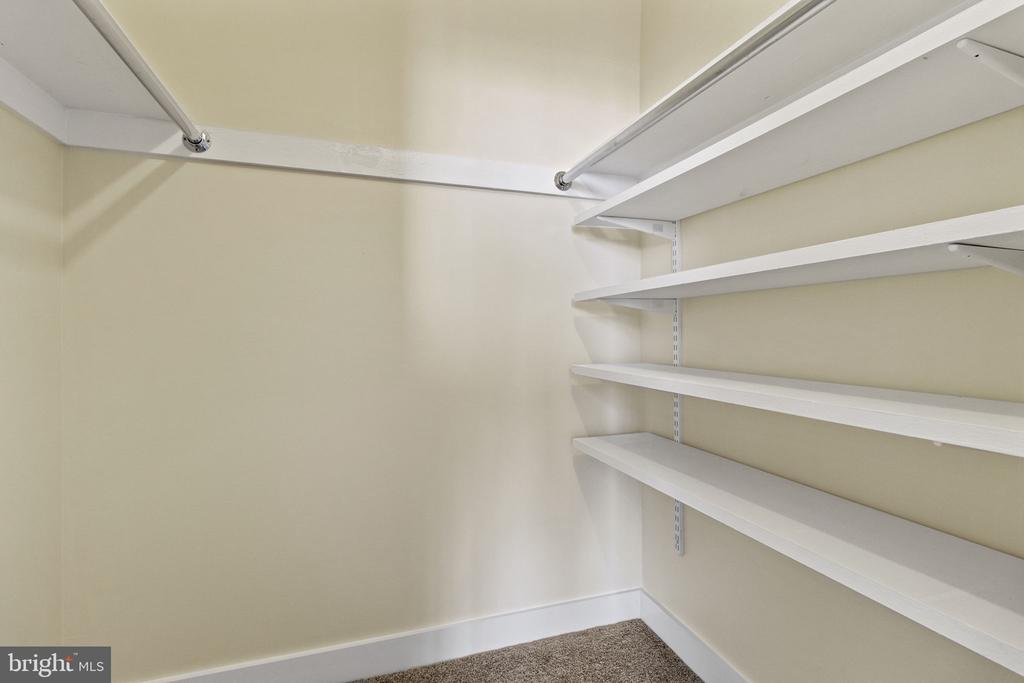 6100 WESTCHESTER PARK DRIVE Unit: T41704