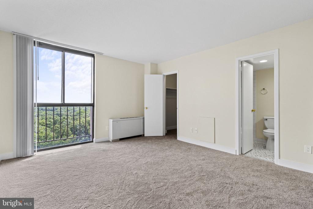 6100 WESTCHESTER PARK DRIVE Unit: T41704