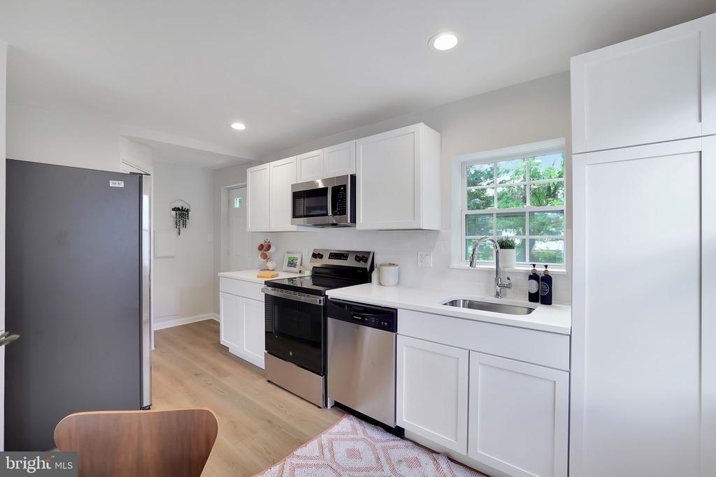 1406 NYE STREET