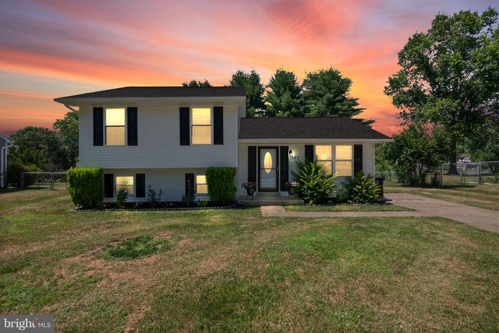 1507 ROBERT LEWIS AVENUE