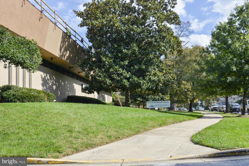 13 RIDGE ROAD