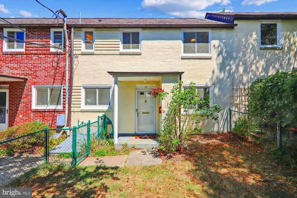 13 RIDGE ROAD