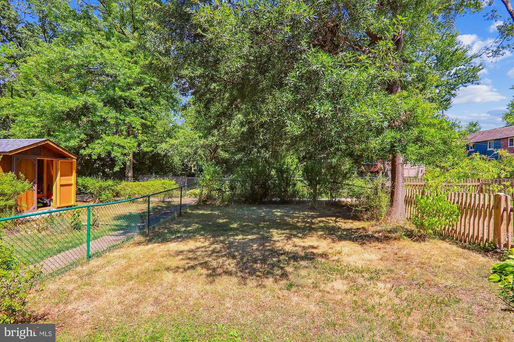 13 RIDGE ROAD