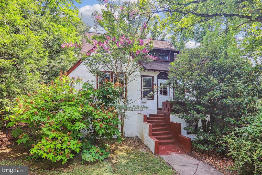 4201 QUEENSBURY ROAD