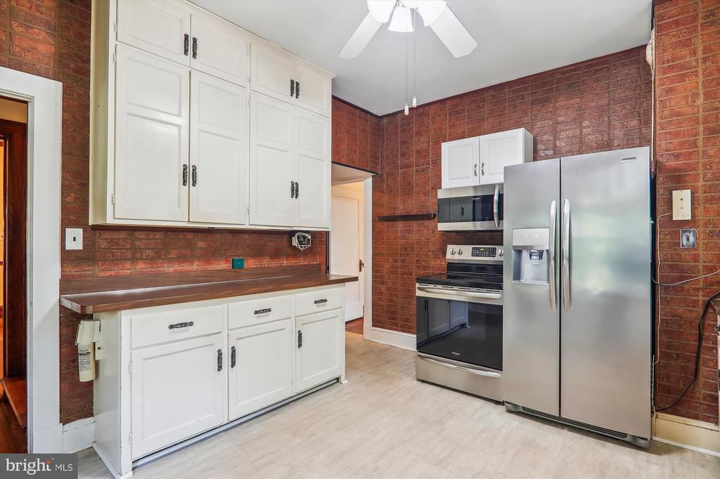 4201 QUEENSBURY ROAD
