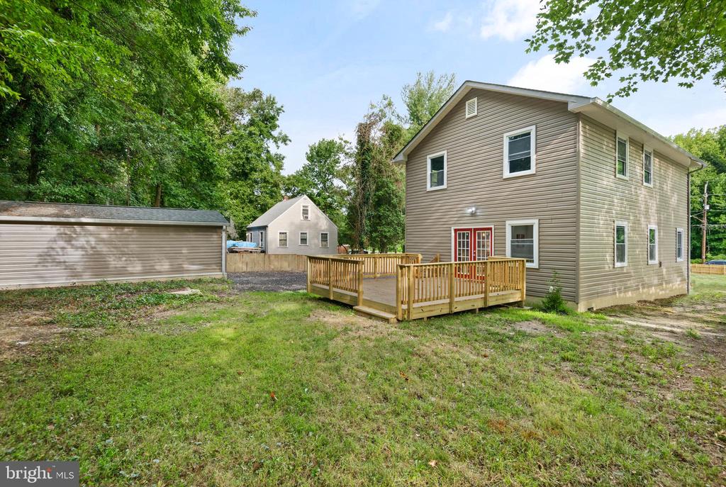 6415 WOODLAND ROAD