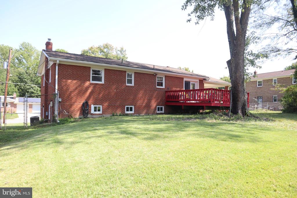 8211 STEVE DRIVE