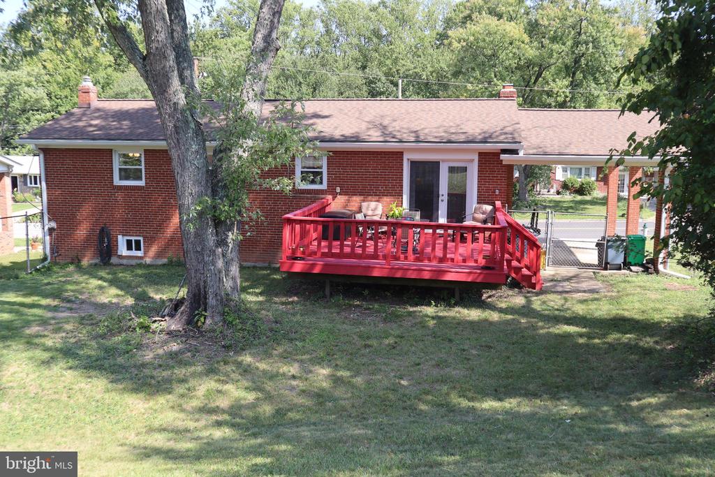 8211 STEVE DRIVE