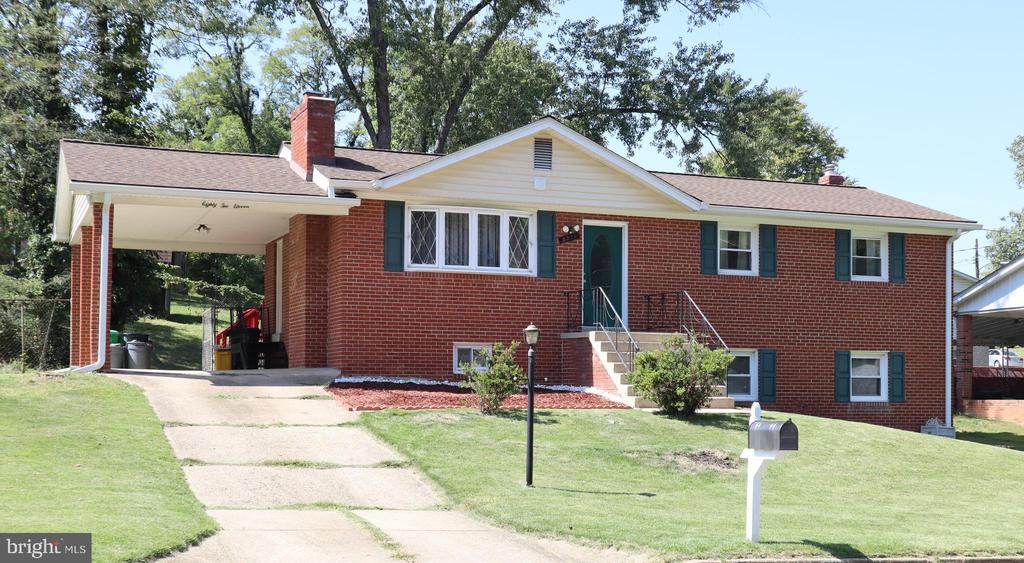 8211 STEVE DRIVE