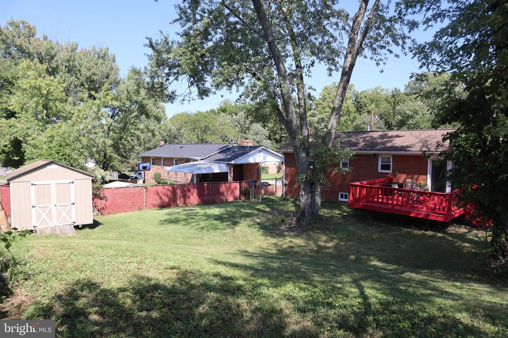 8211 STEVE DRIVE