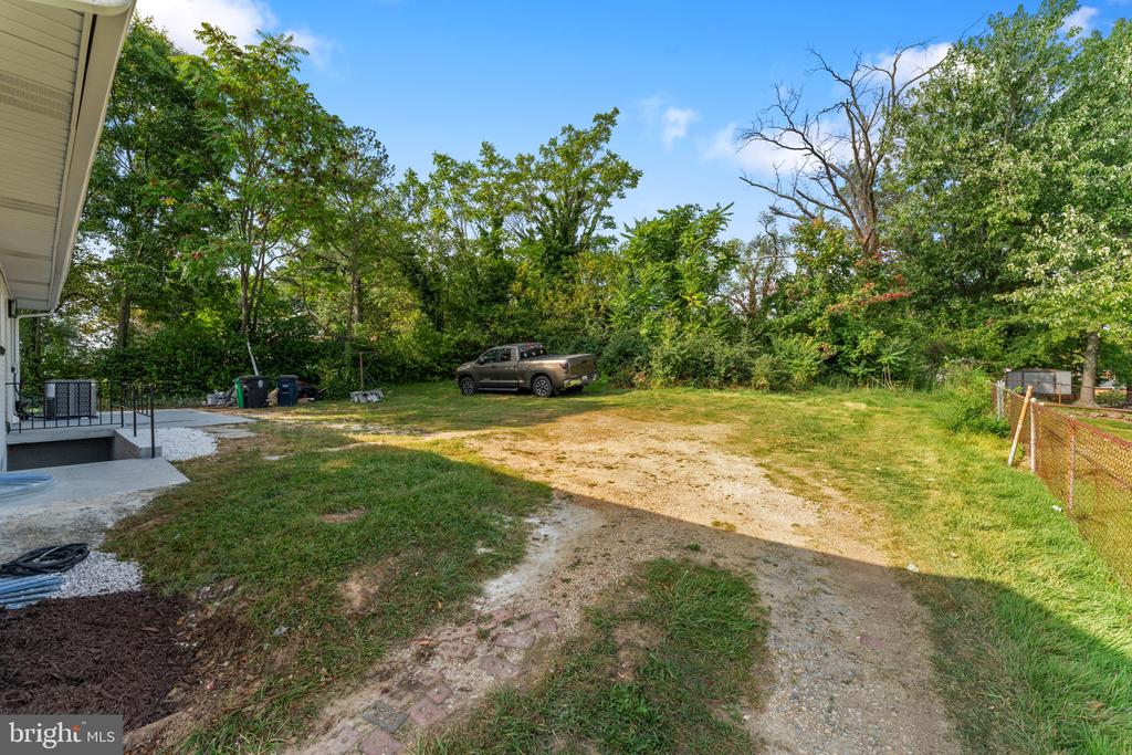 2503 BROOKS DRIVE