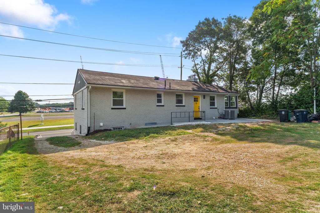 2503 BROOKS DRIVE