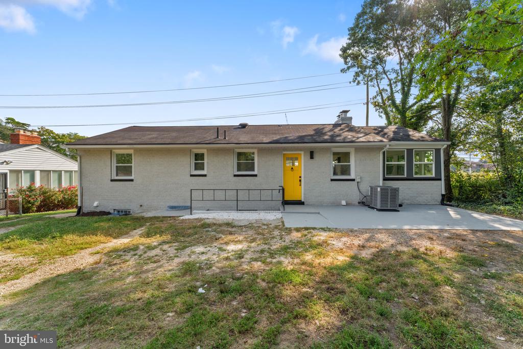 2503 BROOKS DRIVE