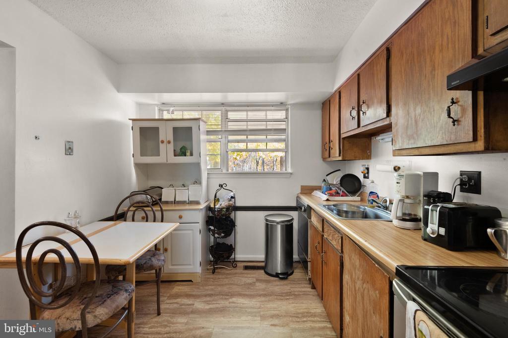 8600 SAPIENZA DRIVE