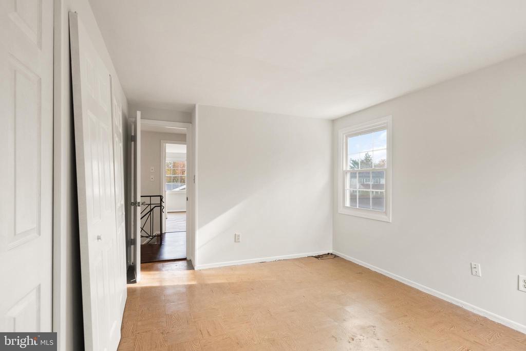 3107 TWISTING LANE