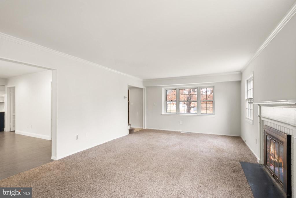 3107 TWISTING LANE