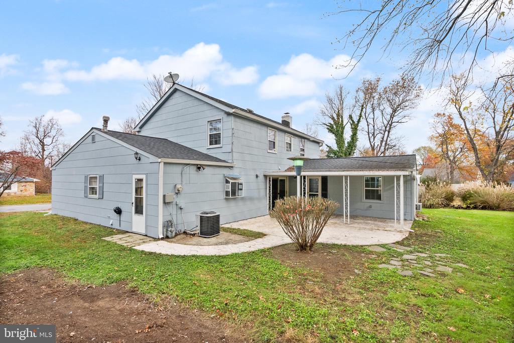 3107 TWISTING LANE