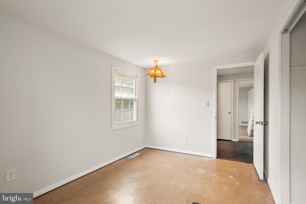 3107 TWISTING LANE