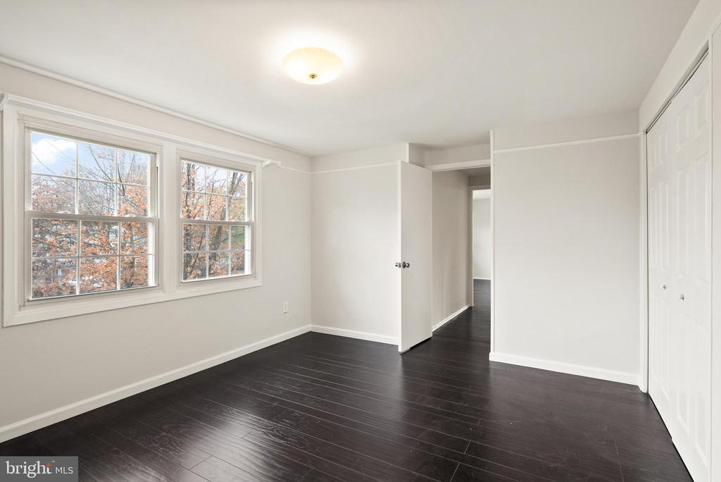 3107 TWISTING LANE