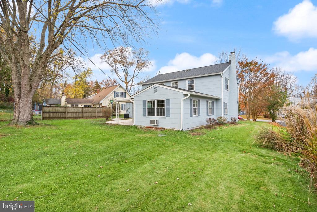 3107 TWISTING LANE