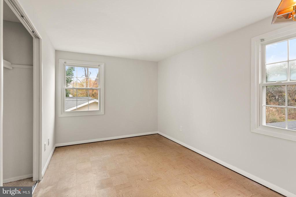 3107 TWISTING LANE