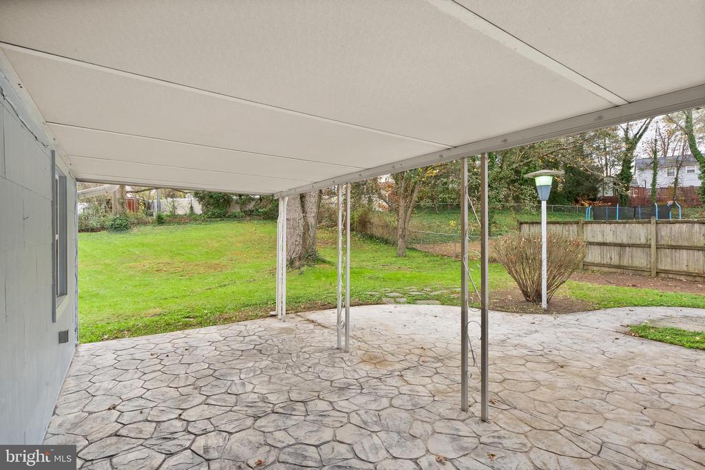 3107 TWISTING LANE