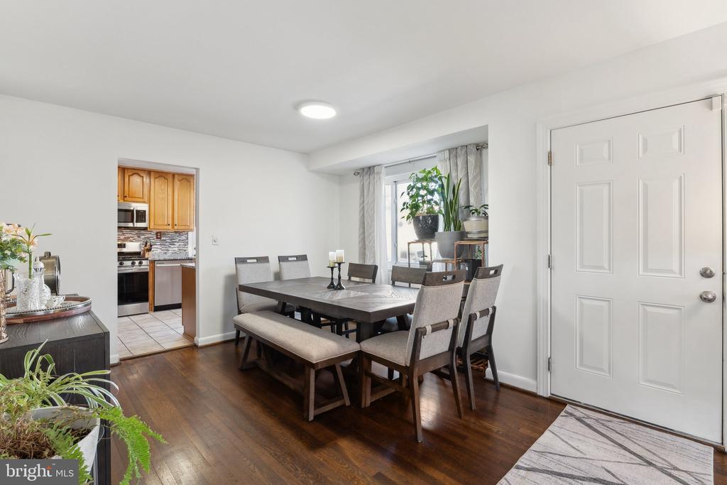 317 FERNDALE PLACE