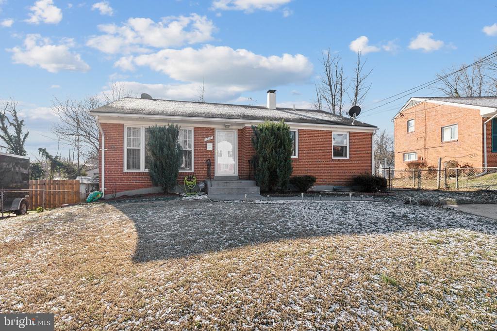 317 FERNDALE PLACE