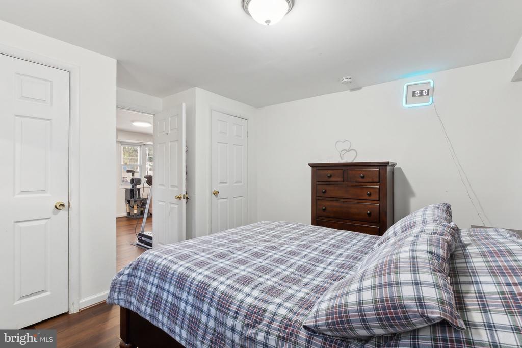317 FERNDALE PLACE