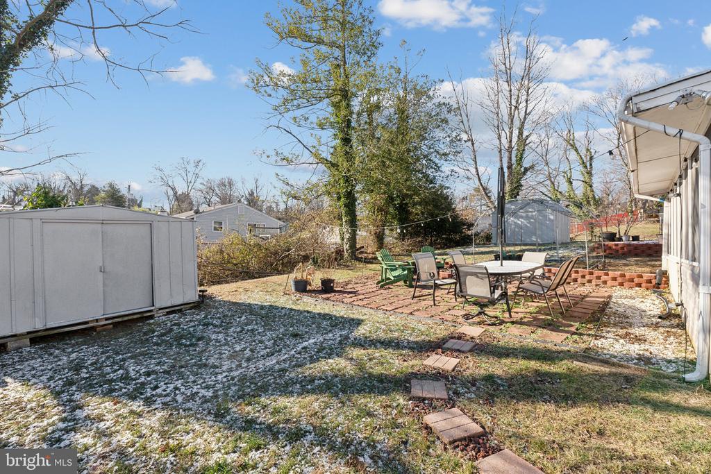 317 FERNDALE PLACE