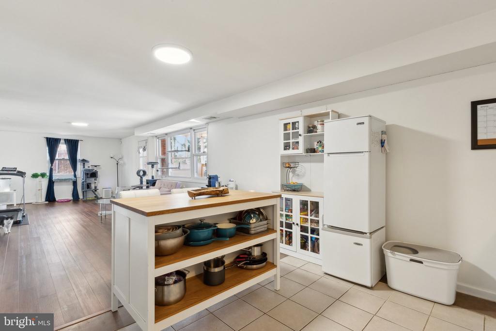 317 FERNDALE PLACE