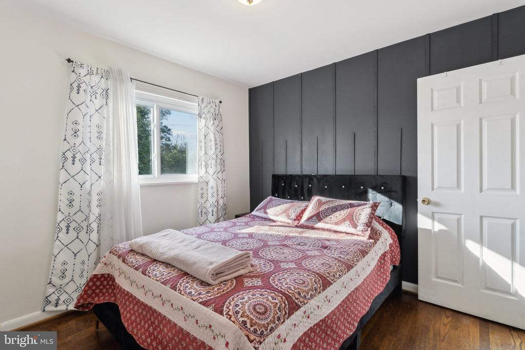 317 FERNDALE PLACE