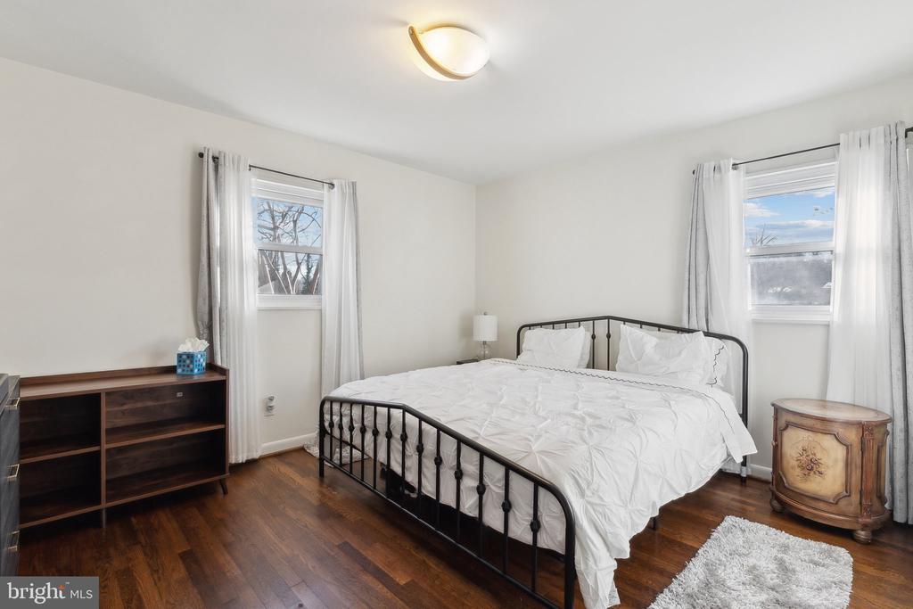 317 FERNDALE PLACE
