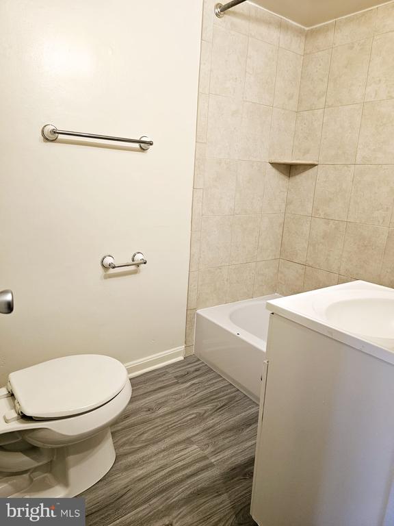 518 WILSON BRIDGE DRIVE Unit: A2