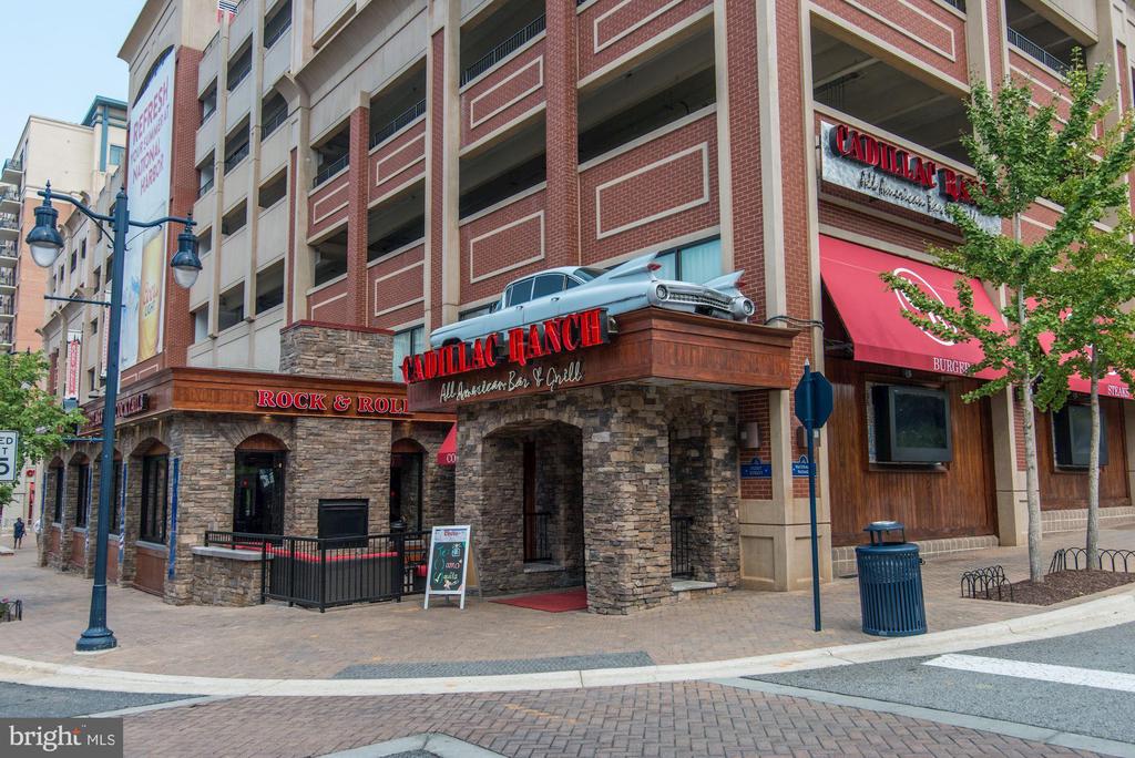 518 WILSON BRIDGE DRIVE Unit: A2