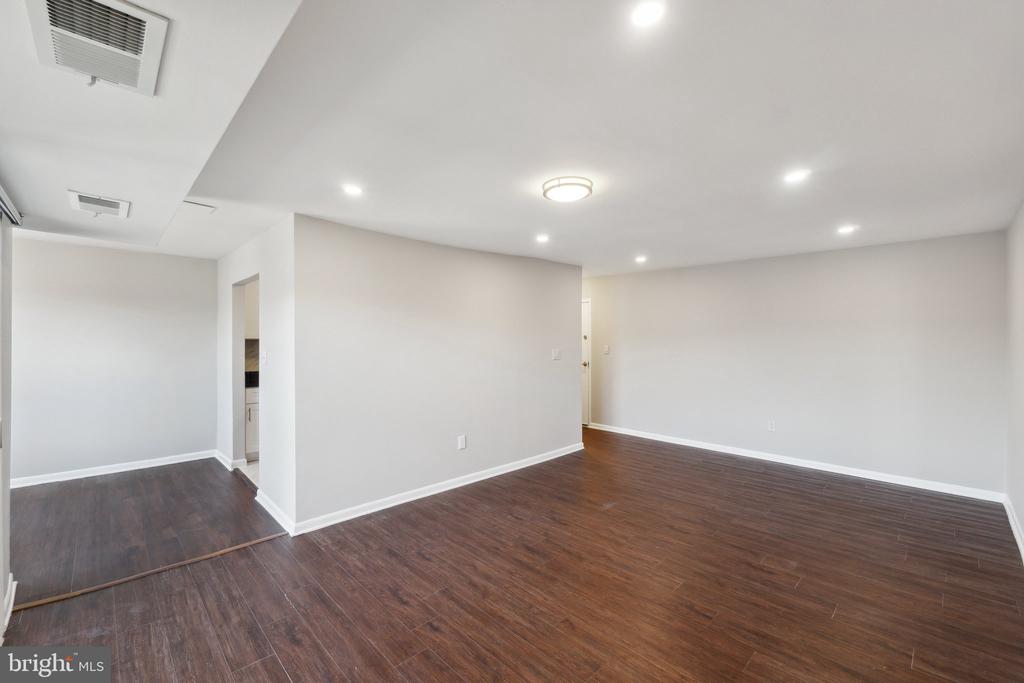 3809 SAINT BARNABAS ROAD Unit: T202
