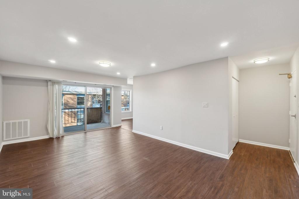 3809 SAINT BARNABAS ROAD Unit: T202