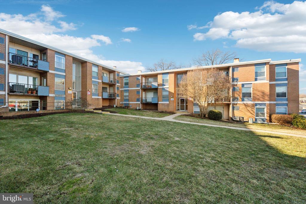 3809 SAINT BARNABAS ROAD Unit: T202